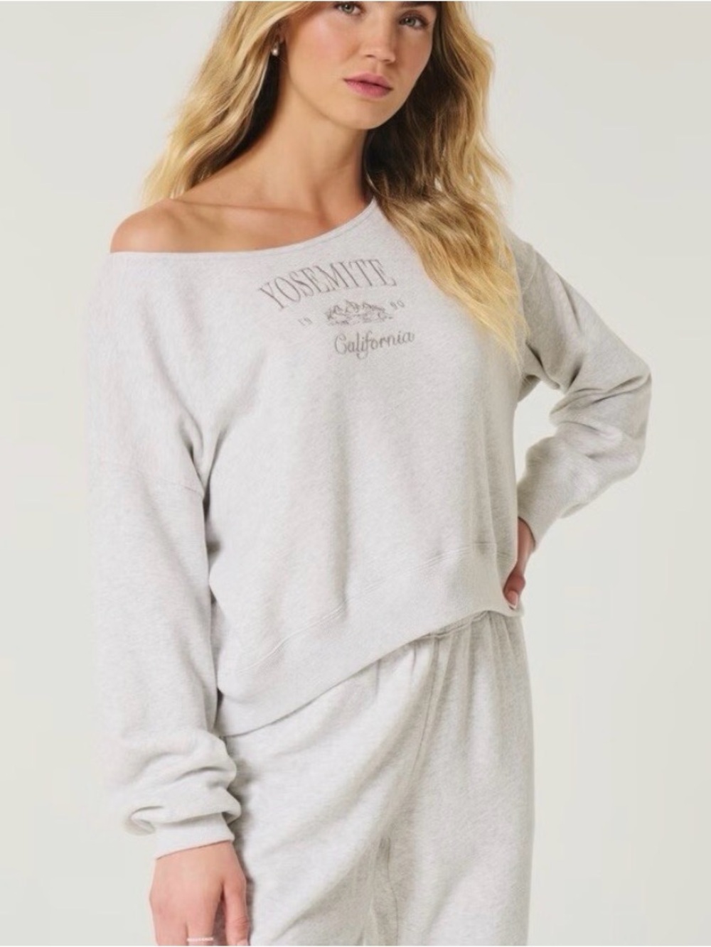 Hollister Off-Shoulder Sweatshirt in Light Gray